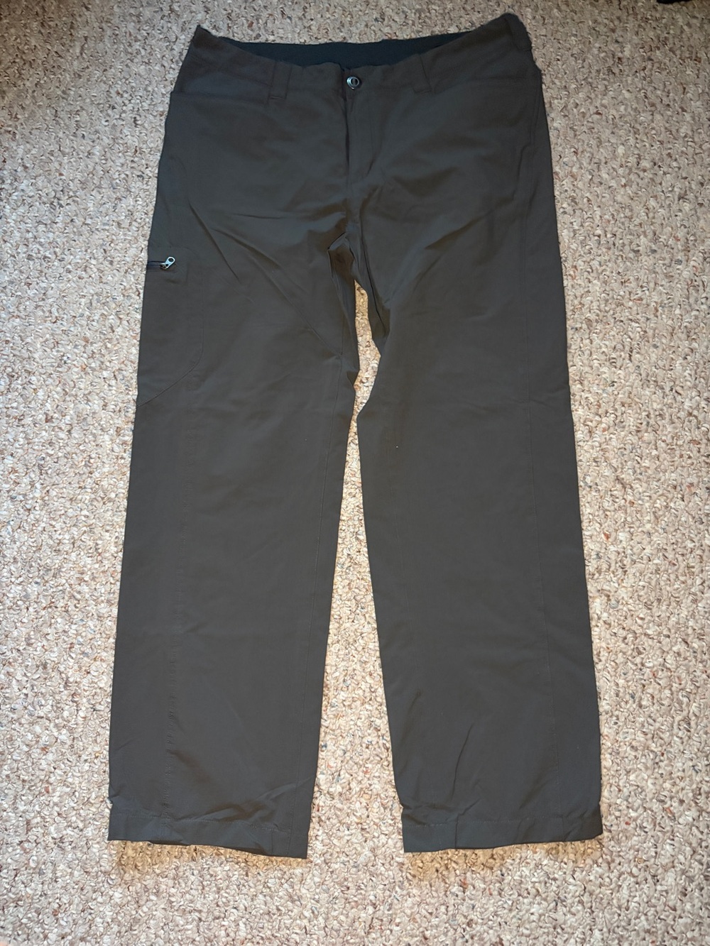 Patagonia womens outdoor black hiking climbing pants size 10 mid rise 28” inseam